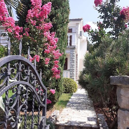 Holiday Home On Island Of Krk Malinska Exterior photo
